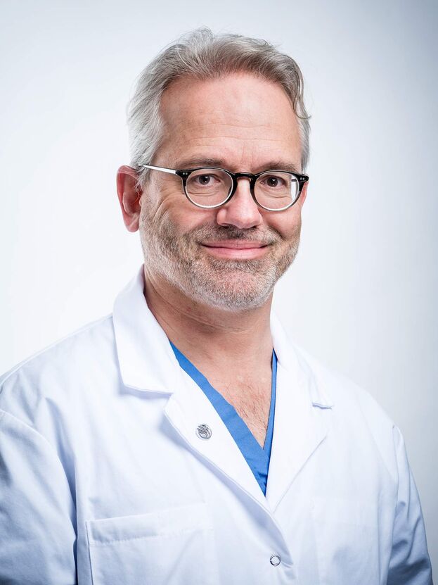 Docteur Proctologue Markus Eggleston